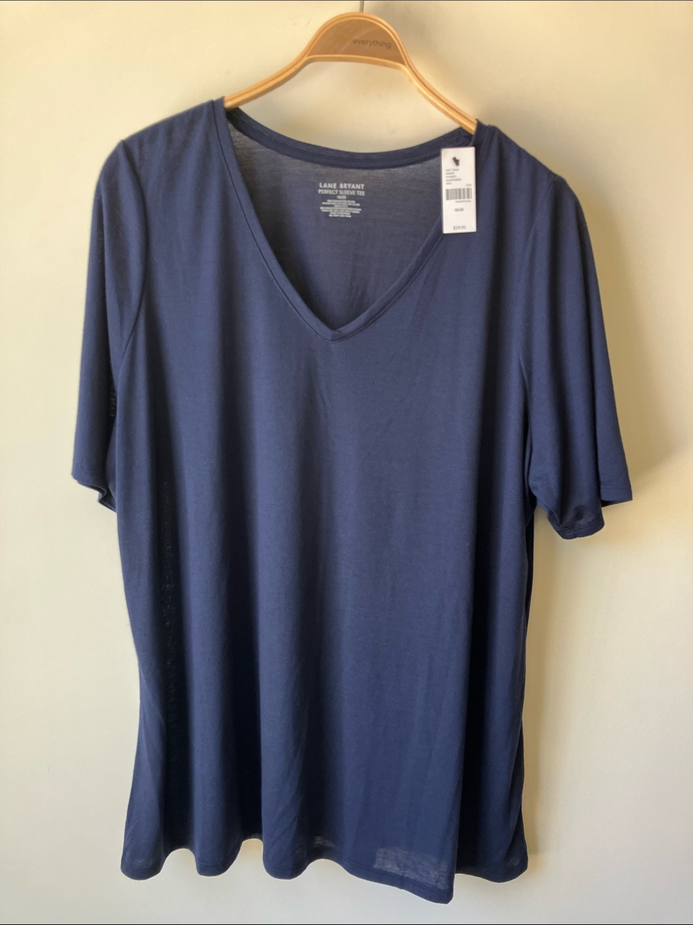 LANE BRYANT Perfect Sleeve Tee Classic Navy Short-Sleeve V-Neck Size 18/20 NWT